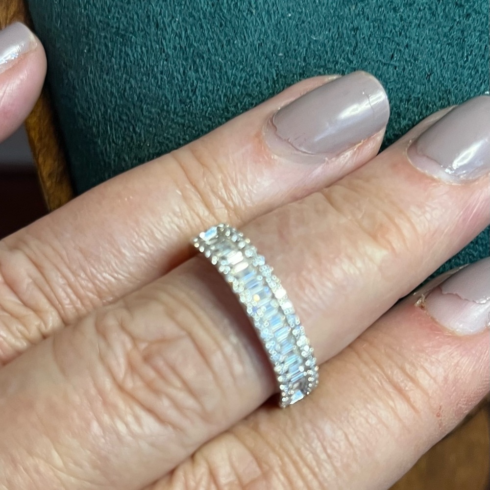 Elegant Moissanite 925 Silver Half Eternity Band Unisex Ring Size 8 Baguettes 1c - Picture 4 of 6